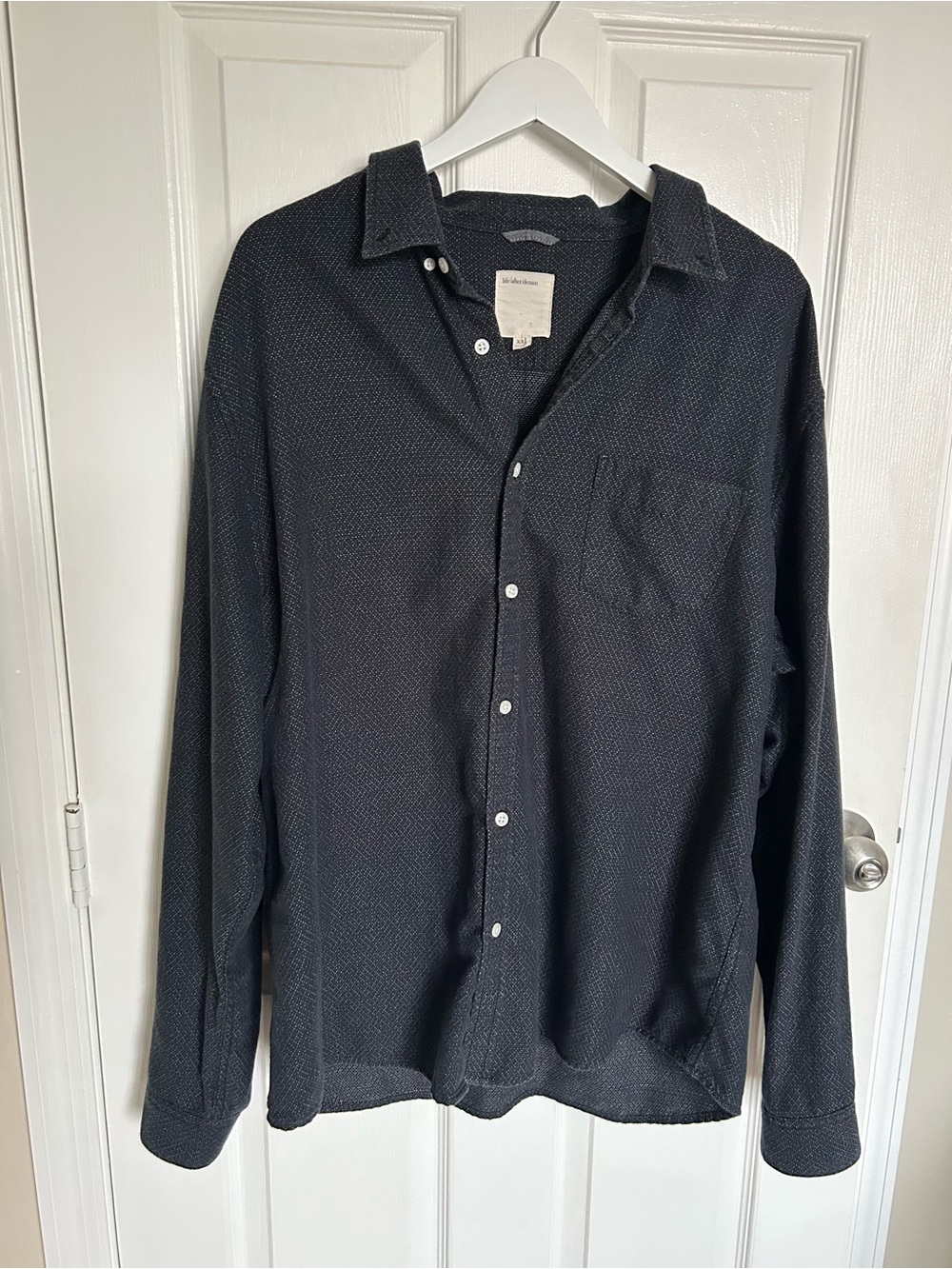 Life After Denim Men's Dark Charcoal Textured Button-Down Shirt